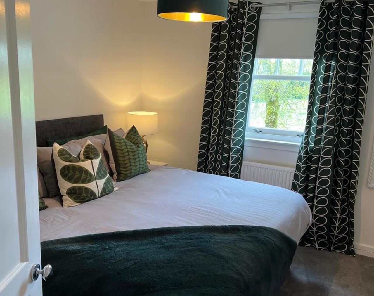 Apartamento Fifty Five On Gilmour Street Eaglesham Exterior foto